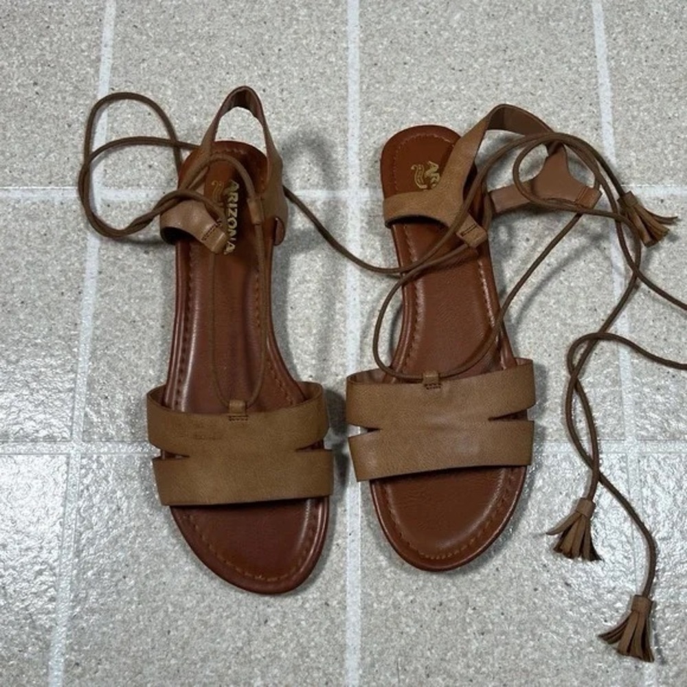Arizona Love Brown Lace-Up Sandals